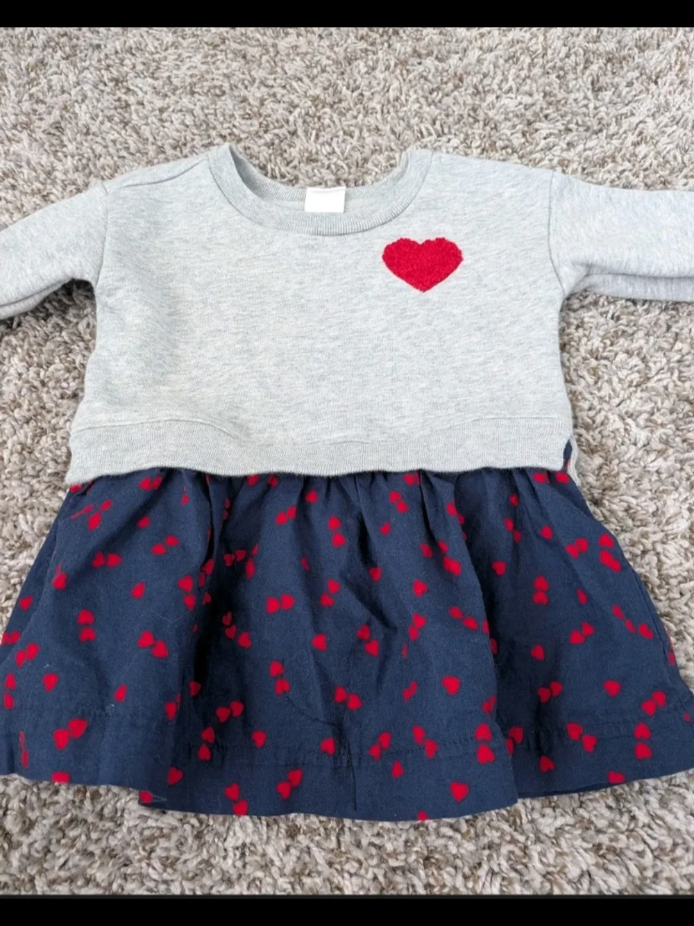 GAP Baby Gray Sweatshirt with Red Heart Patch Size 6/12 Months